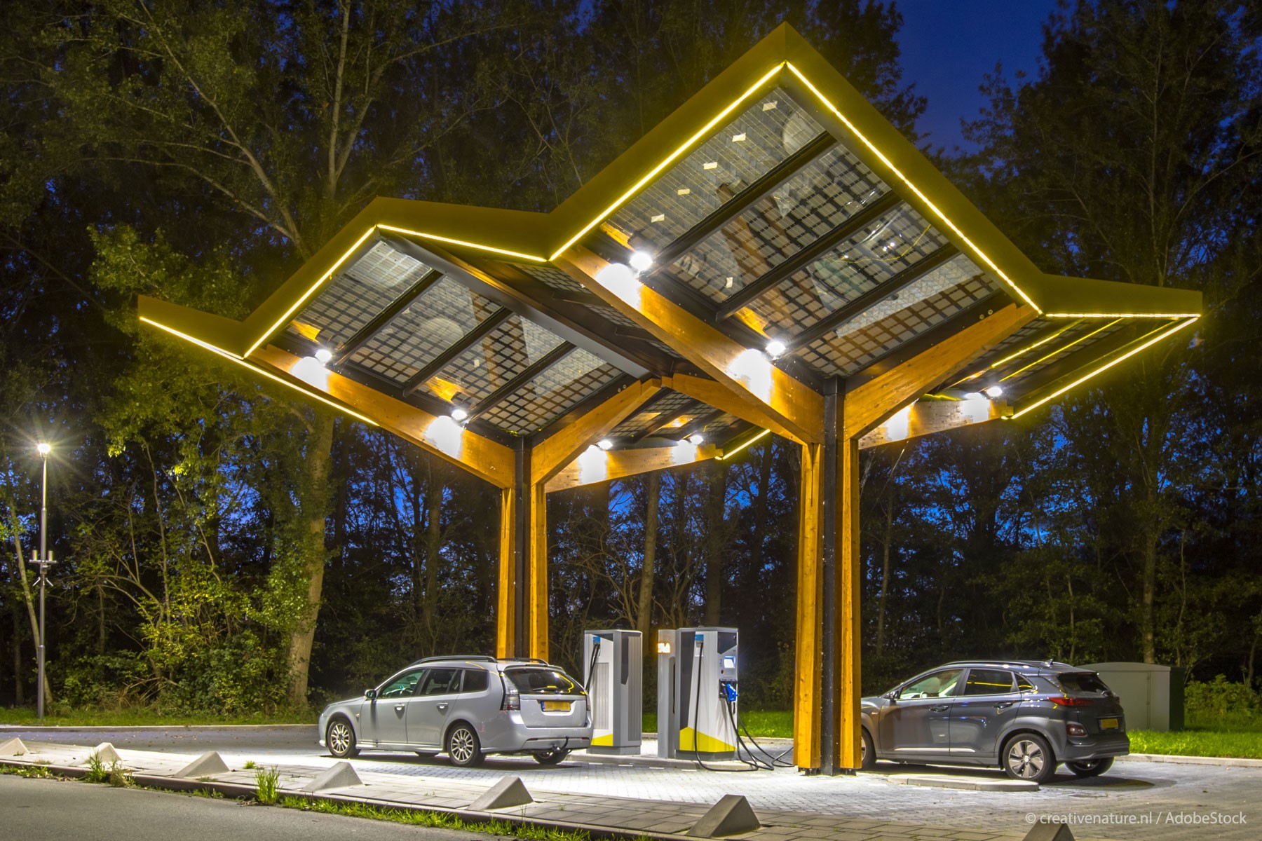 智能汽車充電樁設備介紹：領跑新能源配套