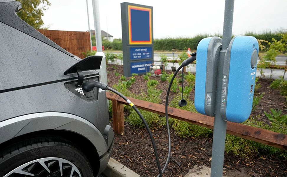 汽車充電站加盟：探索藍海市場的制勝之道