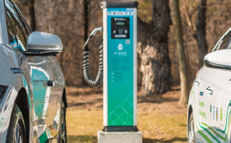 電動汽車充電樁：綠色出行時代的核心伴侶